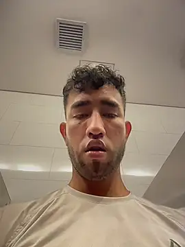liam_bronw (G young) - Go urinal masturbate 5 minutes