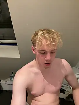 david_7527 (M twink) - Blowjob, Dildo