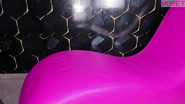 Hot_destructionXxx18 webcam