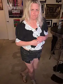 Milfshaker50 webcam