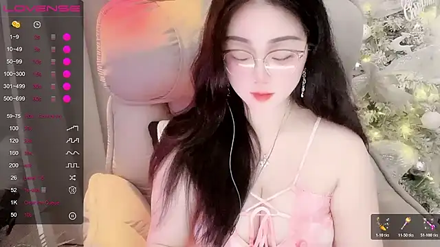 Monica-666888- webcam