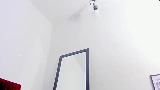 Katty_West webcam