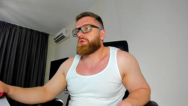 findom_guy (M young) - hard cock