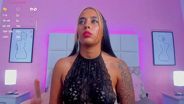 charlotte_kisss webcam