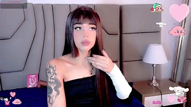 Miss-Saraii webcam
