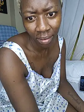 SquirtQueen16 webcam