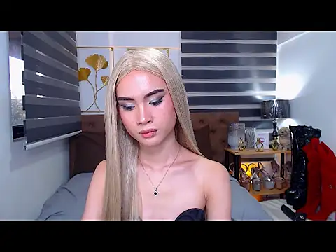 JuicyCockThea webcam