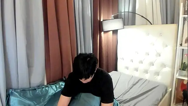 davincihugecock live sex cam