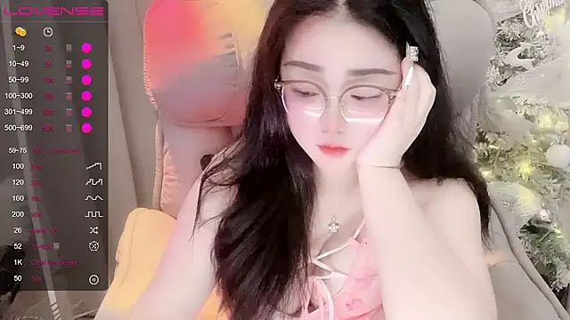 Monica-666888- webcam