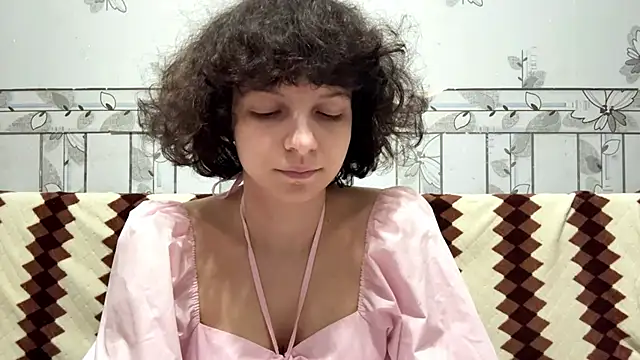 Nikatyanxx webcam