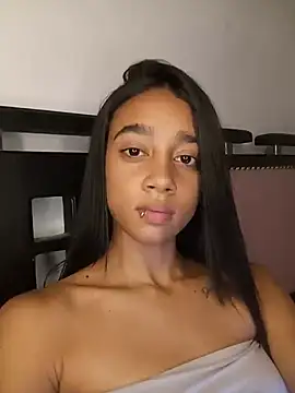 Zoe_Sweett18's chatroom