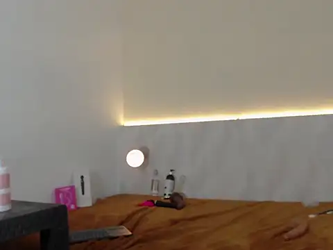 kristibennet webcam