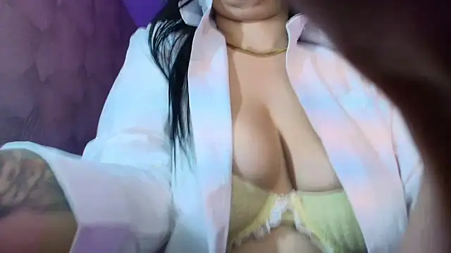 AnnaliOlsenX webcam