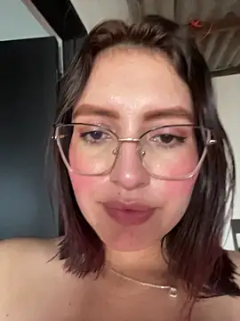VioletPearson webcam