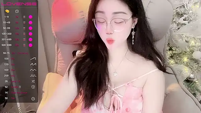 Monica-666888- webcam
