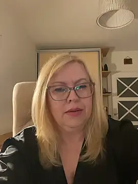 JanieLight53 webcam
