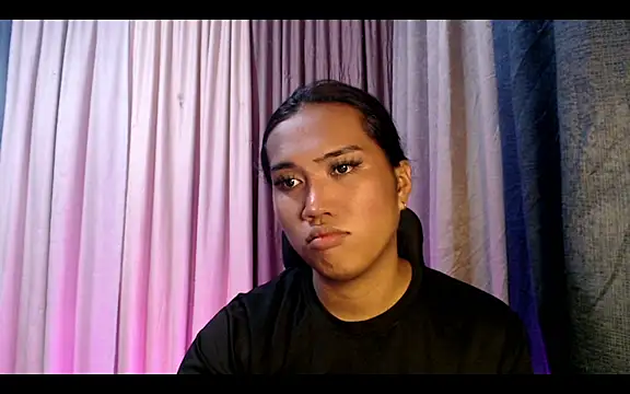 Hail_ur_Dominant webcam