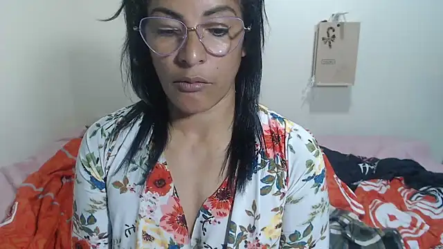 kateleyagrey webcam
