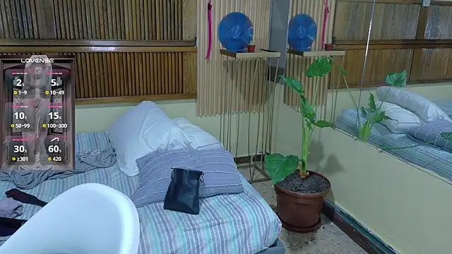 Eli666uwu webcam