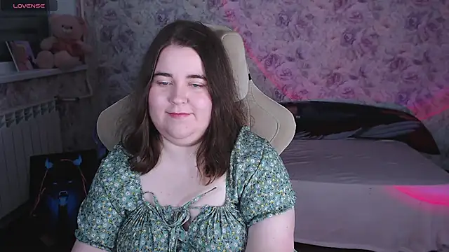 Estelle_Hicks webcam