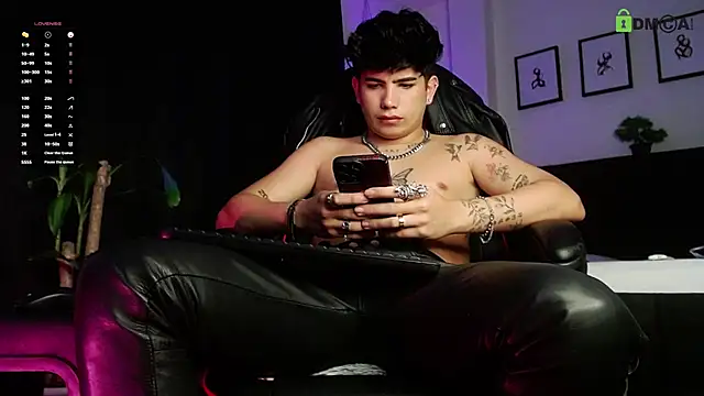 LyleBennett_ webcam