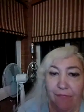 LadyKriss webcam