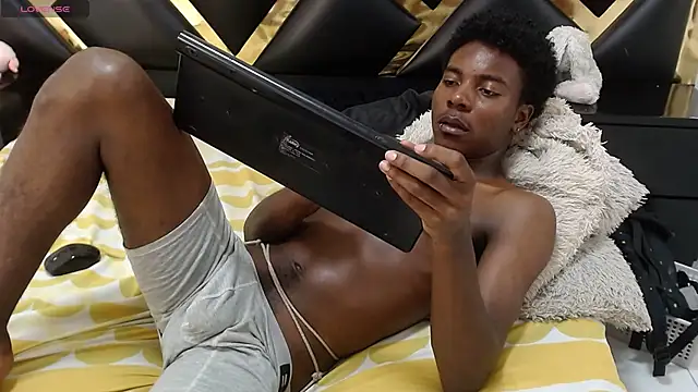 NoahJhonson69 webcam
