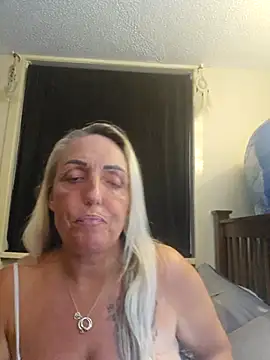 theblondecocklover webcam