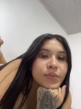 LunnaMoretti webcam