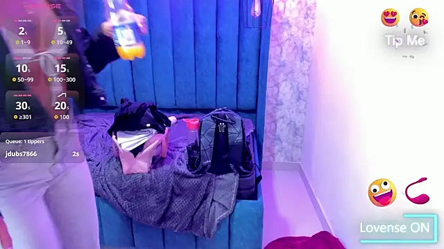 miiaboss_ webcam