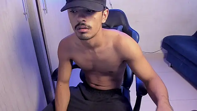 jossi12345j webcam