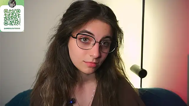 LexiaMirel webcam