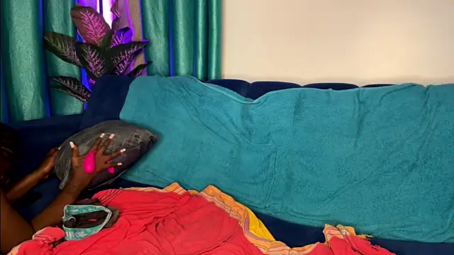 InterracialDream webcam