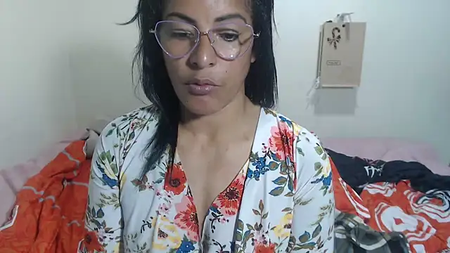 kateleyagrey webcam