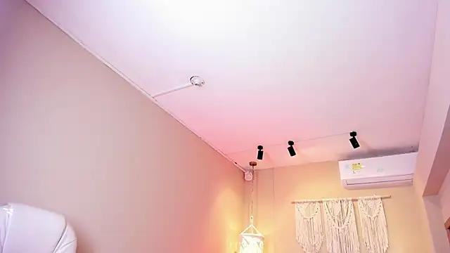 NahimiThompson webcam