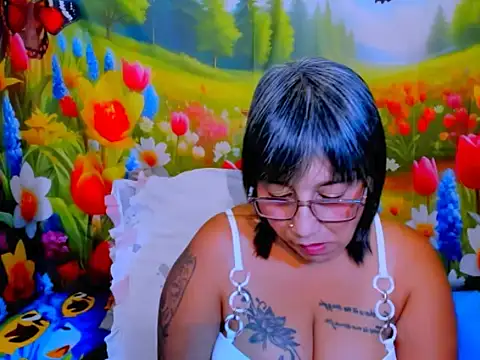 indianroxy webcam