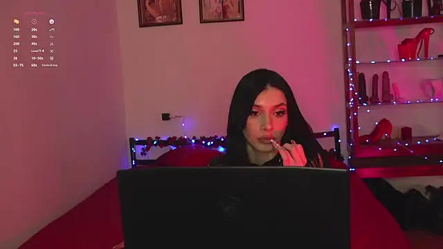 Olivia_Faye webcam
