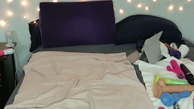 luvely_gurl webcam