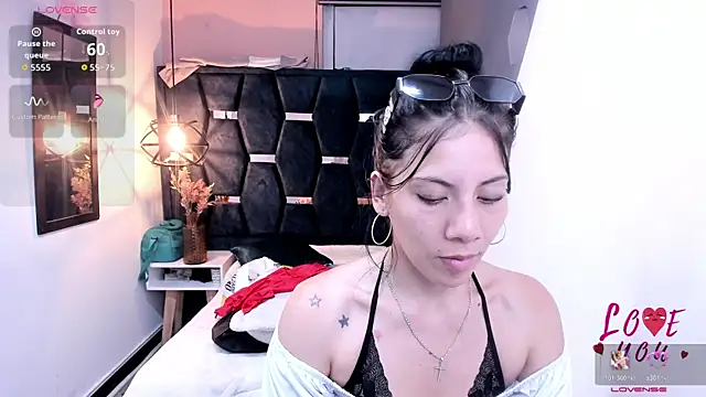 Abril_Fox__ webcam