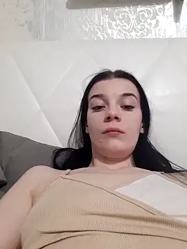 LunaAdika777 webcam