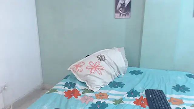 adara_valentina webcam