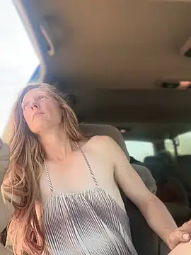 GoldenFlameGoddess webcam