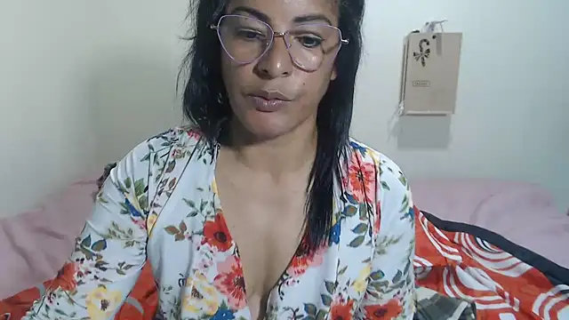 kateleyagrey webcam