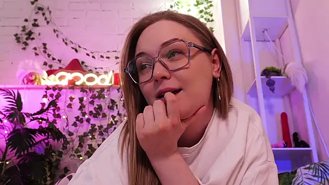 MonicaAsis webcam