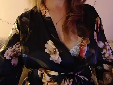YourfantasyGiuly webcam