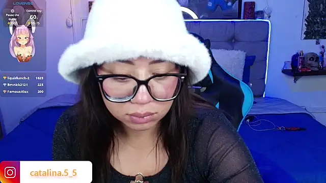 Kata_Bigboobs webcam