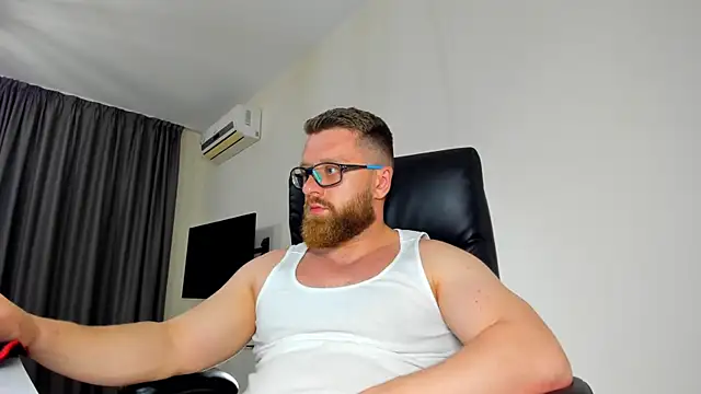 findom_guy (M young) - hard cock