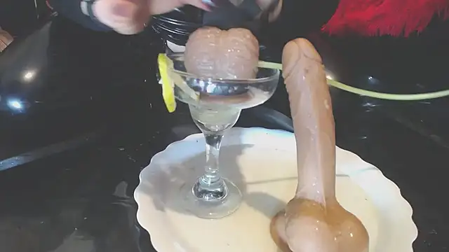 ZaraNoor-777 webcam