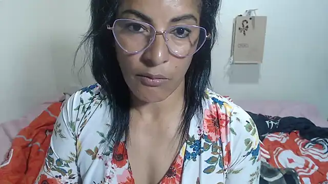 kateleyagrey webcam