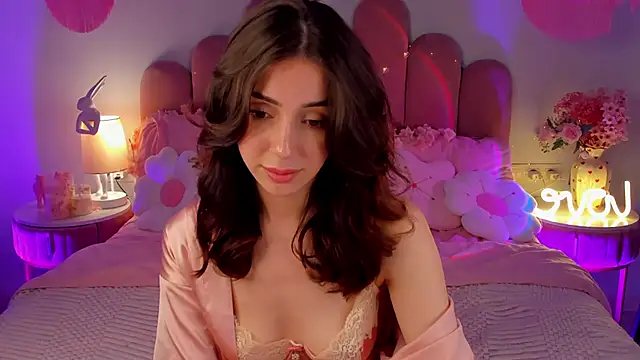 ElsaYoung webcam